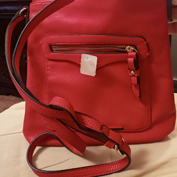 Charming Charlie Crossbody Bag - Picture 4 of 16